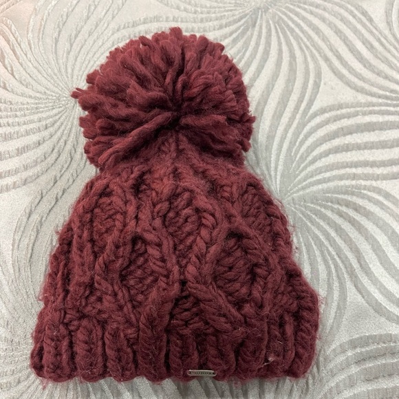 Hat for the cold weather - Picture 2 of 2